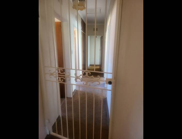 3 BEDROOM FREEHOLD FOR SALE IN POLLAK PARK